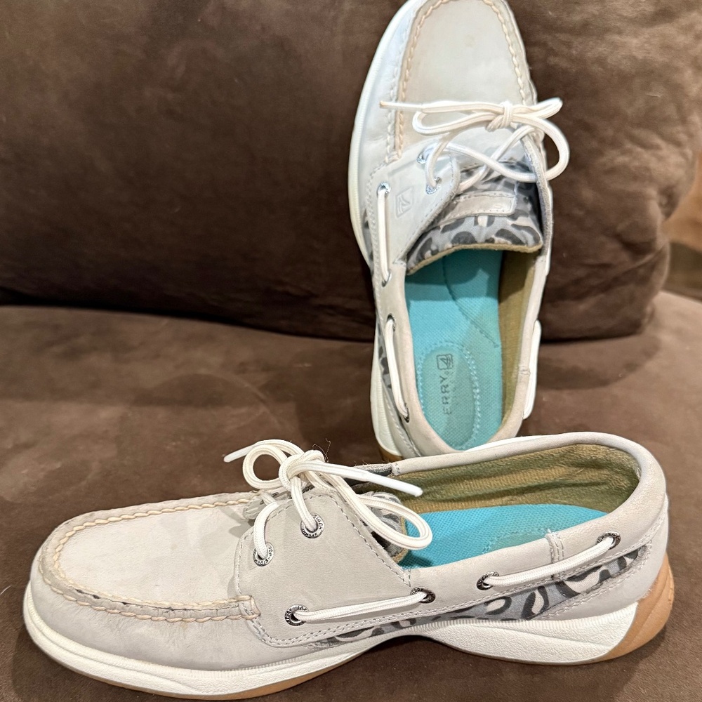 Sperry Top Sider Gray and White Leopard Print Loafers - Picture 2 of 6